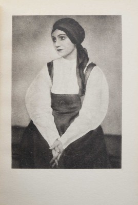 [Обложка и переплет бр. Стенбергов]. Гроссман Л. Алиса Коонен. М.; Л.: Academia, 1930.